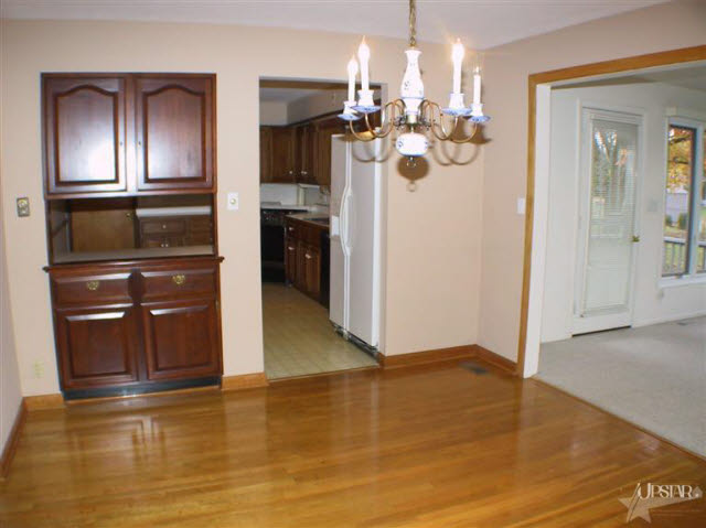 6319 West Hills Road Fort Wayne, IN 46804 - Photo 7 of 20 Gallery Image 7