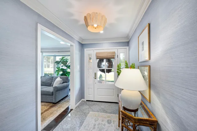 $575,000 | 1827 Peer Drive, Houston, TX 77043