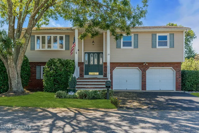 $520,000 | 19 Spruce Street, Beachwood, NJ 08722