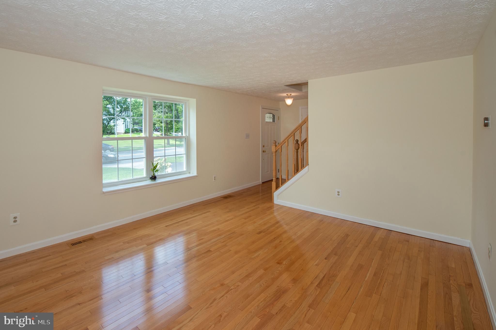 1304 Windmill Lane Silver Spring, MD 20905 - Photo 5 of 34