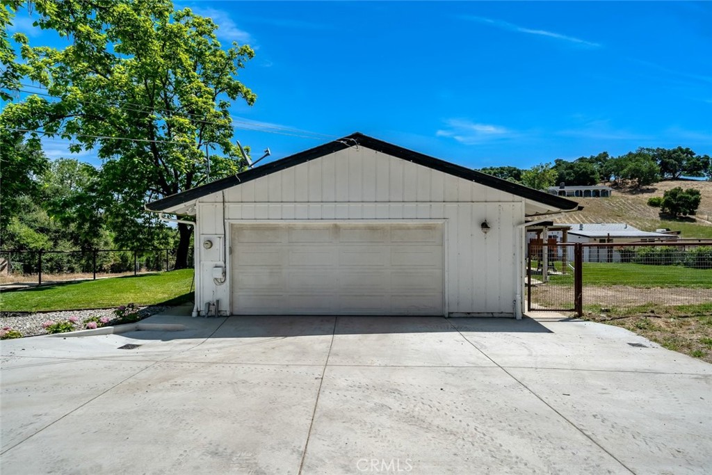 6115 Portola Road Atascadero, CA 93422 - Photo 46 of 64