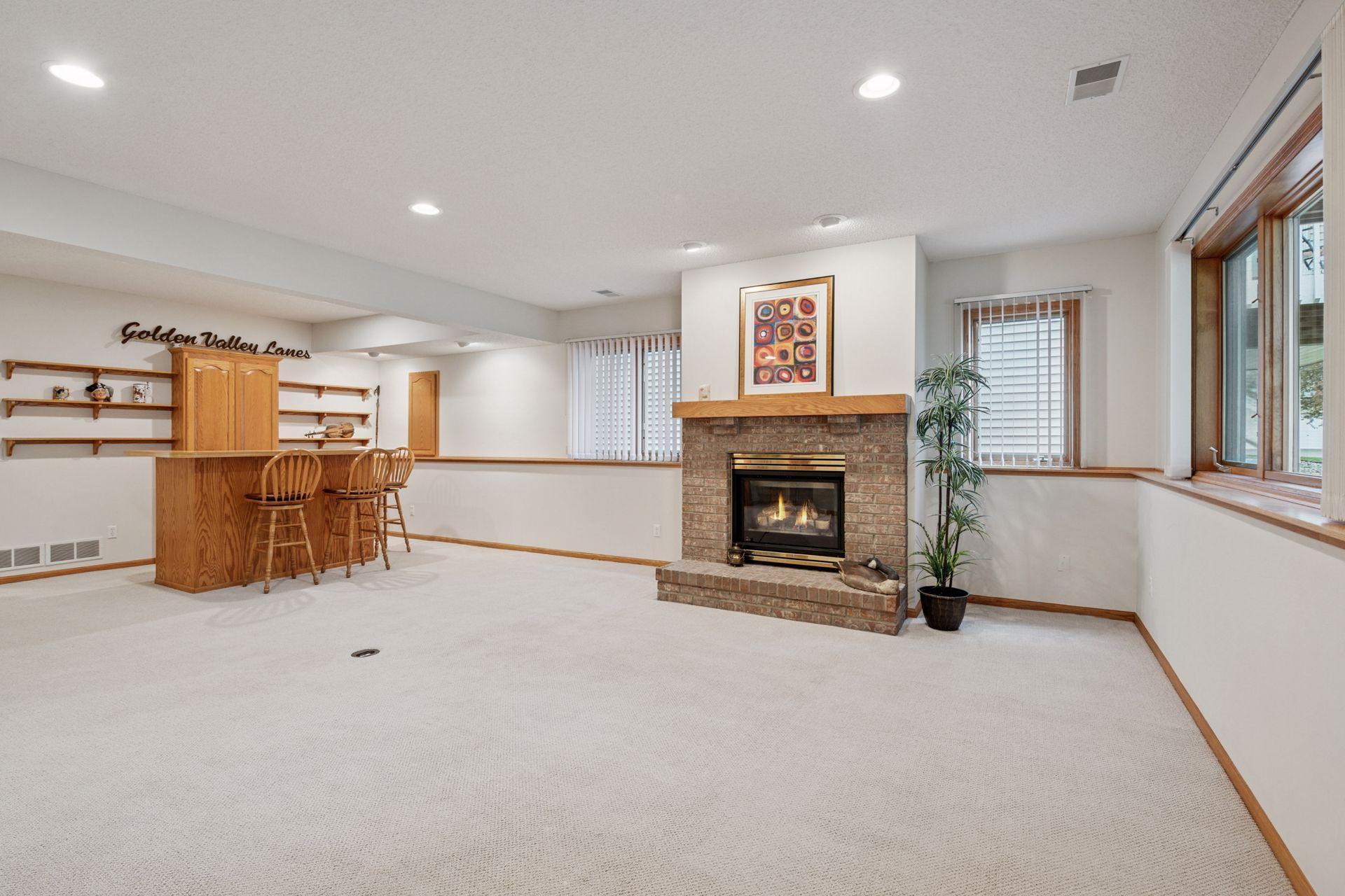 11202 Virginia Road Bloomington, MN 55438 - Photo 23 of 40 Gallery Image 23