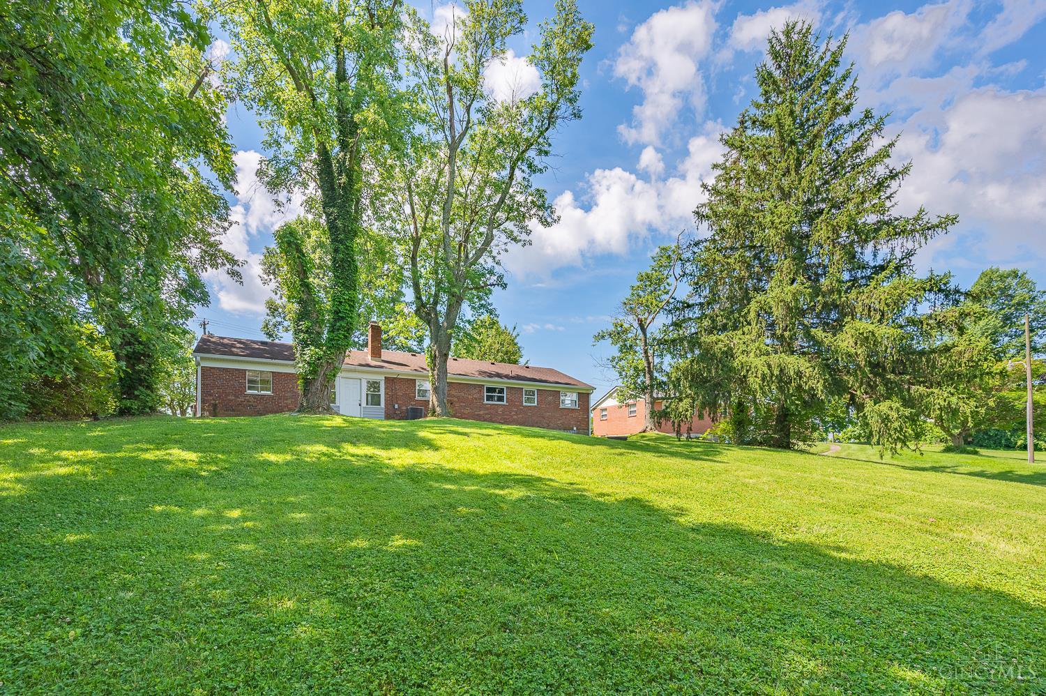 6718 Springdale Road Cincinnati, OH 45247 - Photo 27 of 34