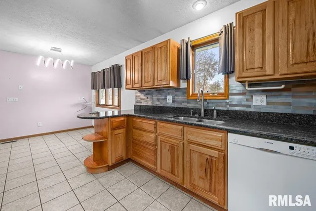 $239,000 | 304 7th Street, Hampton, IL 61256