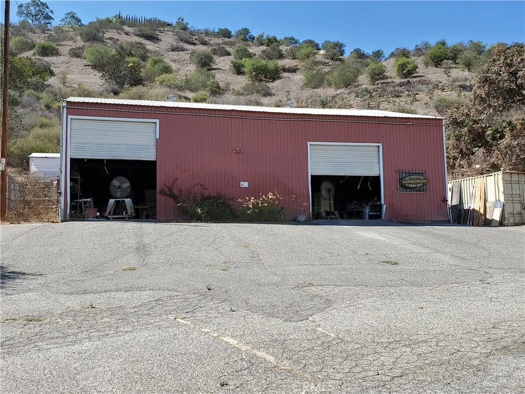 4522 Pala Fallbrook, CA 92028 - Photo 3 of 10 Gallery Image 3
