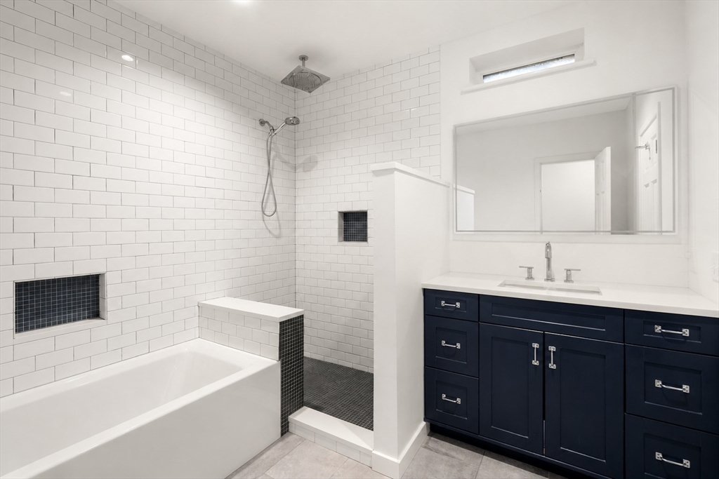 65 Glen Road, Unit H4 Brookline, MA 02445 - Photo 4 of 5 Gallery Image 4