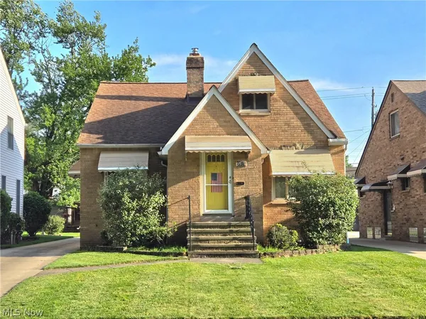 $239,000 | 9515 Elsmere Drive, Parma, OH 44130