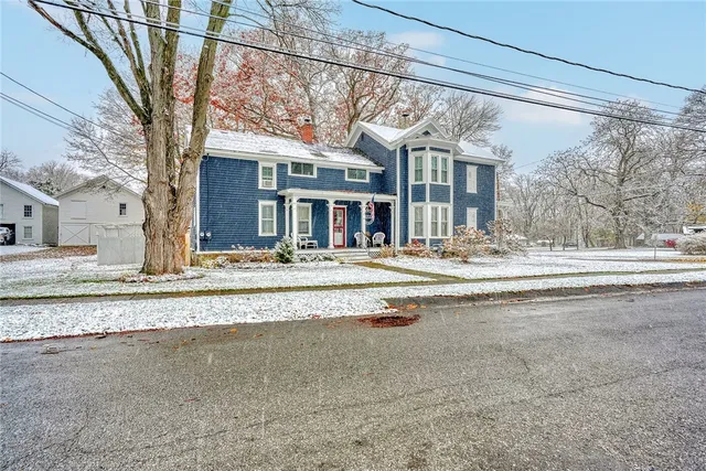 $670,000 | 46 East Avenue, Naples, NY 14512