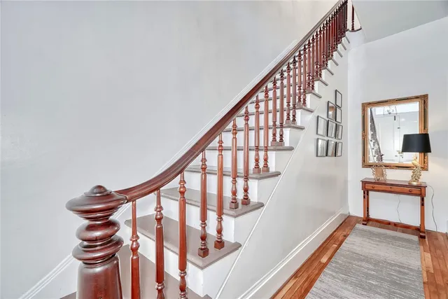 $670,000 | 46 East Avenue, Naples, NY 14512