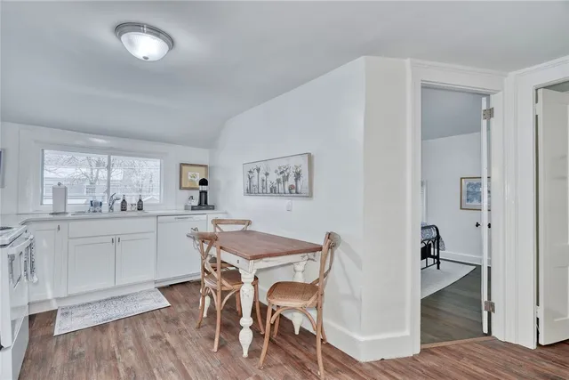 $670,000 | 46 East Avenue, Naples, NY 14512