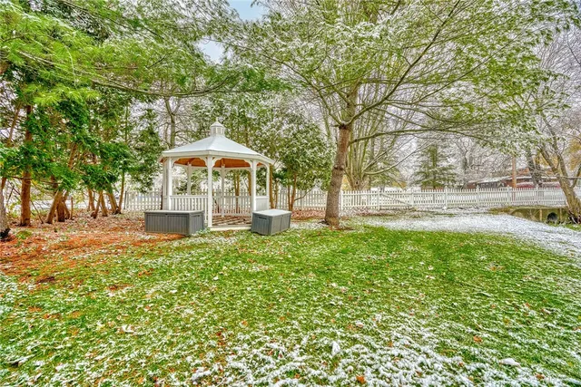 $670,000 | 46 East Avenue, Naples, NY 14512