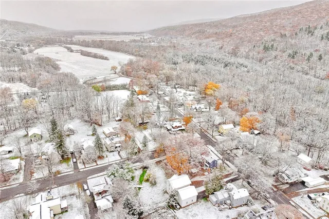 $670,000 | 46 East Avenue, Naples, NY 14512