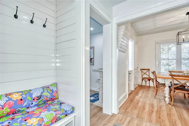 $670,000 | 46 East Avenue, Naples, NY 14512