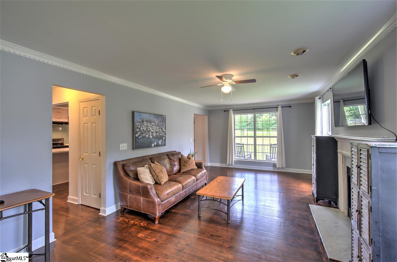 1525 Henderson Gap Road Greer, SC 29650 - Photo 12 of 36