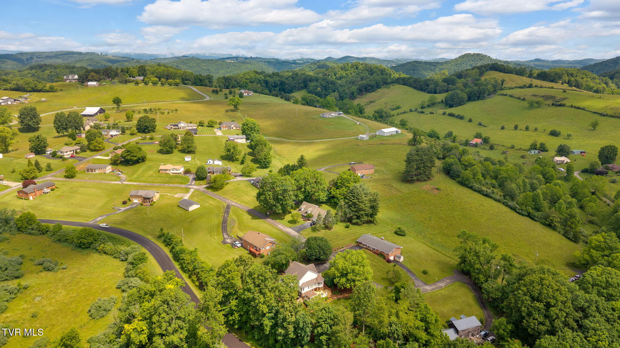 266 Mark Street Gate City, VA 24251 - Photo 107 of 111 6-web-or-mls-DJI_20250607113511_0628_D