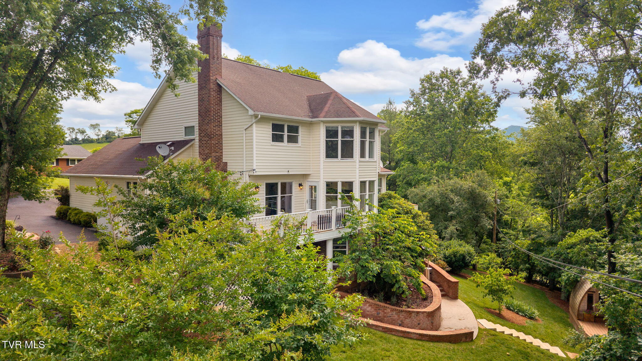 266 Mark Street Gate City, VA 24251 - Photo 3 of 111 9-web-or-mls-DJI_20250607113700_0637_D