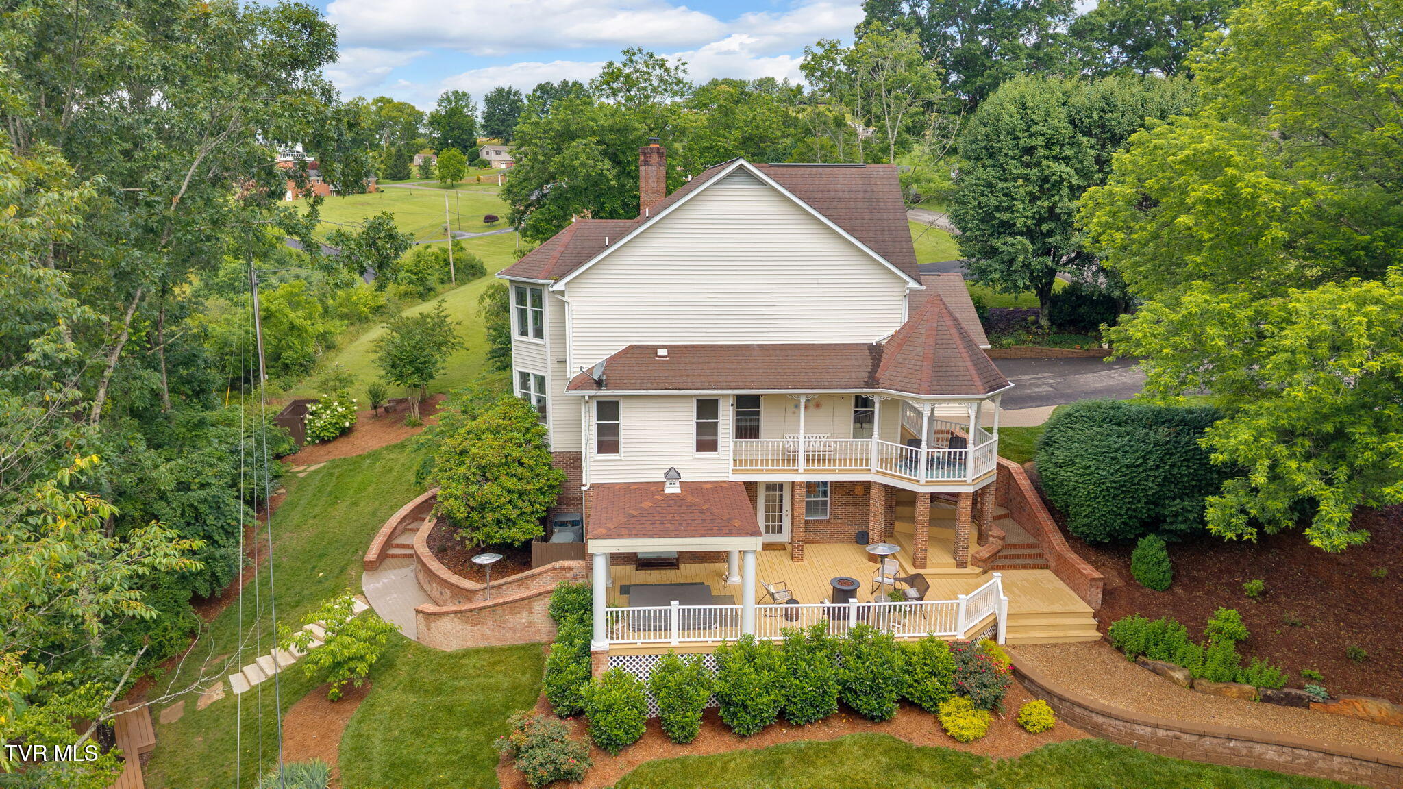 266 Mark Street Gate City, VA 24251 - Photo 4 of 111 10-web-or-mls-DJI_20250607113730_0640_D