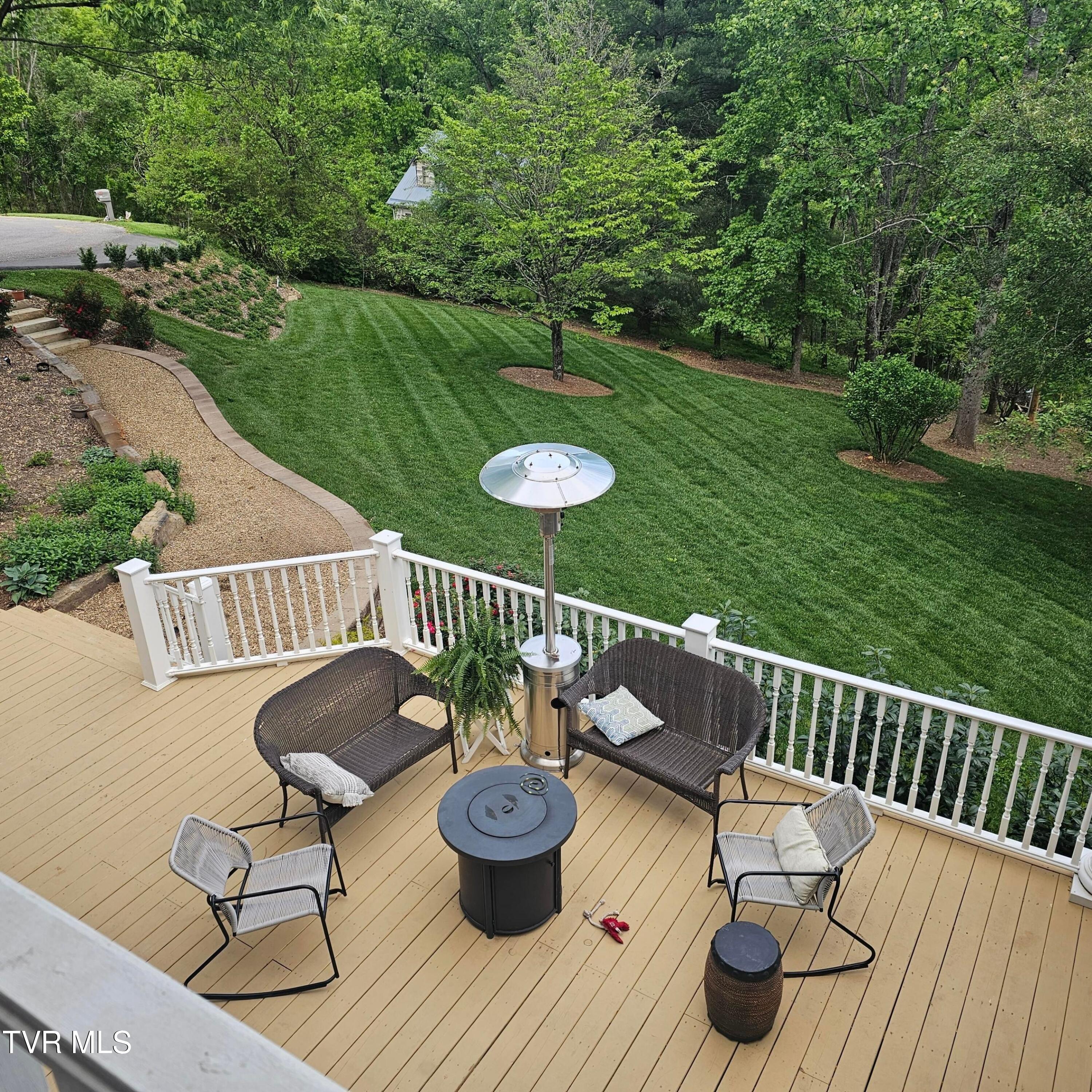 266 Mark Street Gate City, VA 24251 - Photo 70 of 111 Backyard- removed painting table