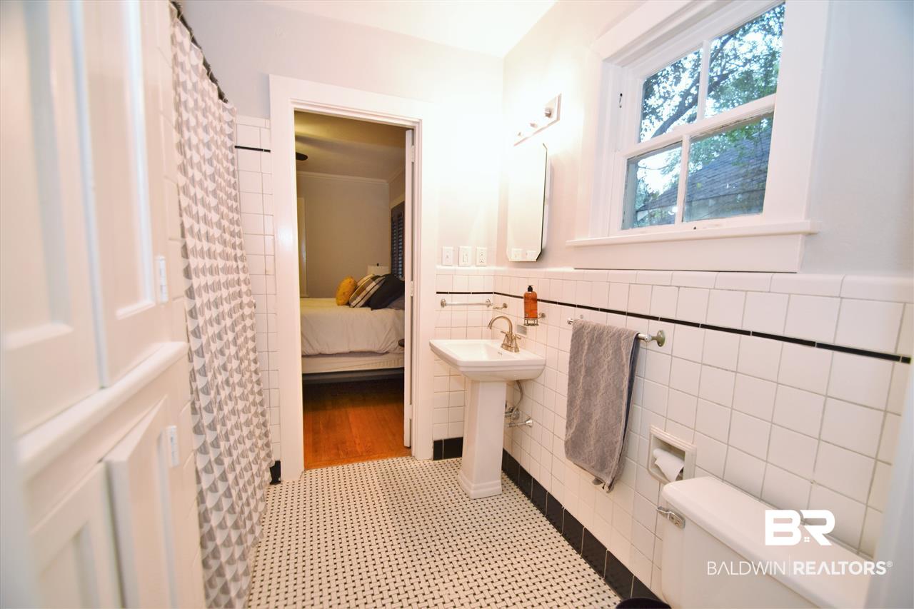 12 South Street Mobile, AL 36606 - Photo 20 of 26