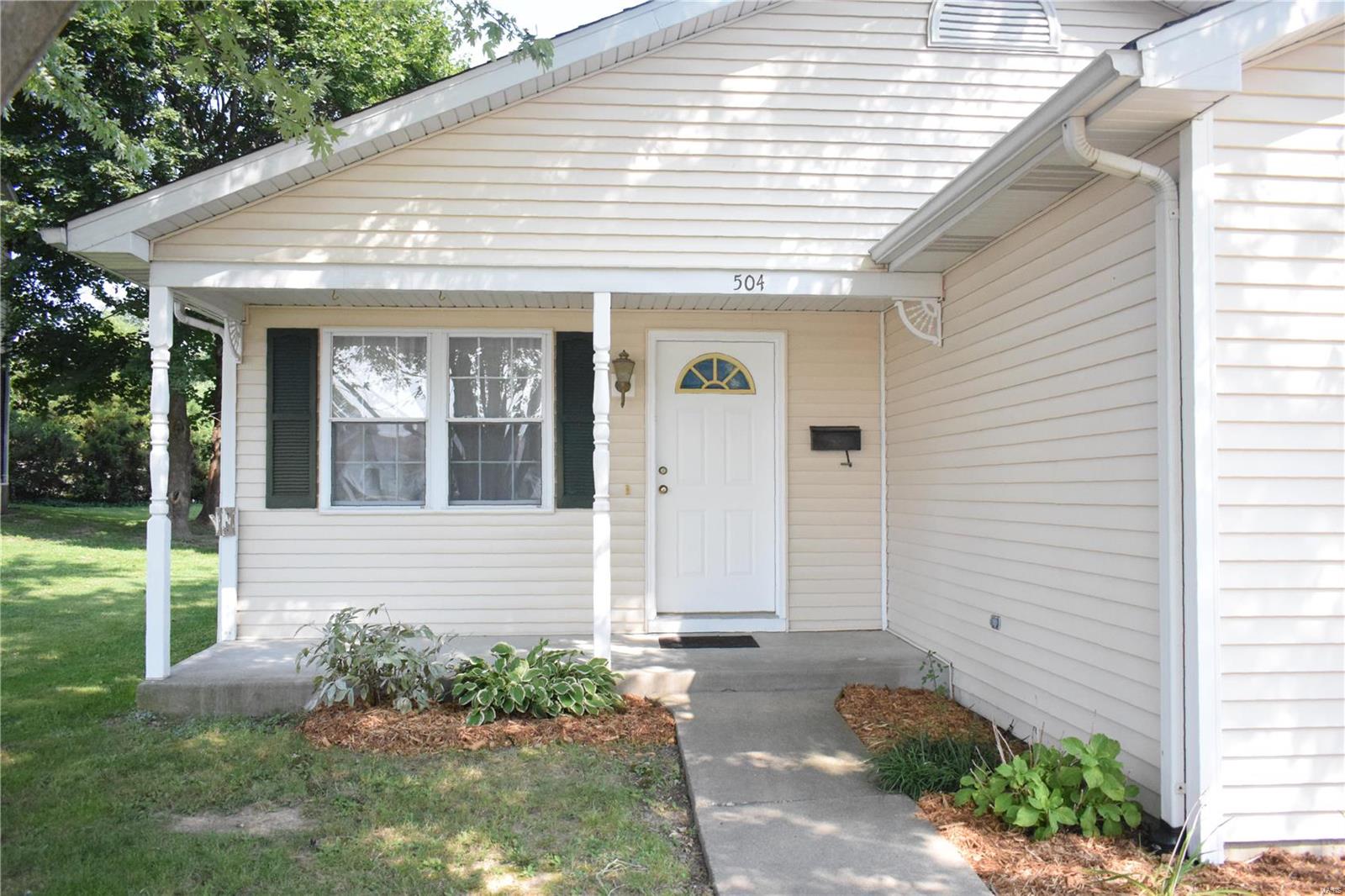 504 South Library Street Waterloo, IL 62298 - Photo 3 of 22