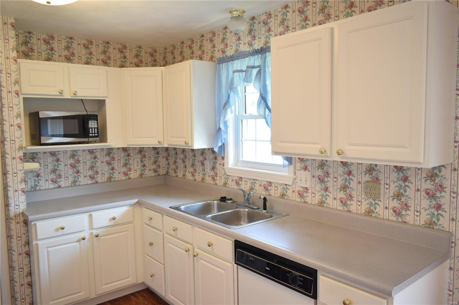 504 South Library Street Waterloo, IL 62298 - Photo 8 of 22