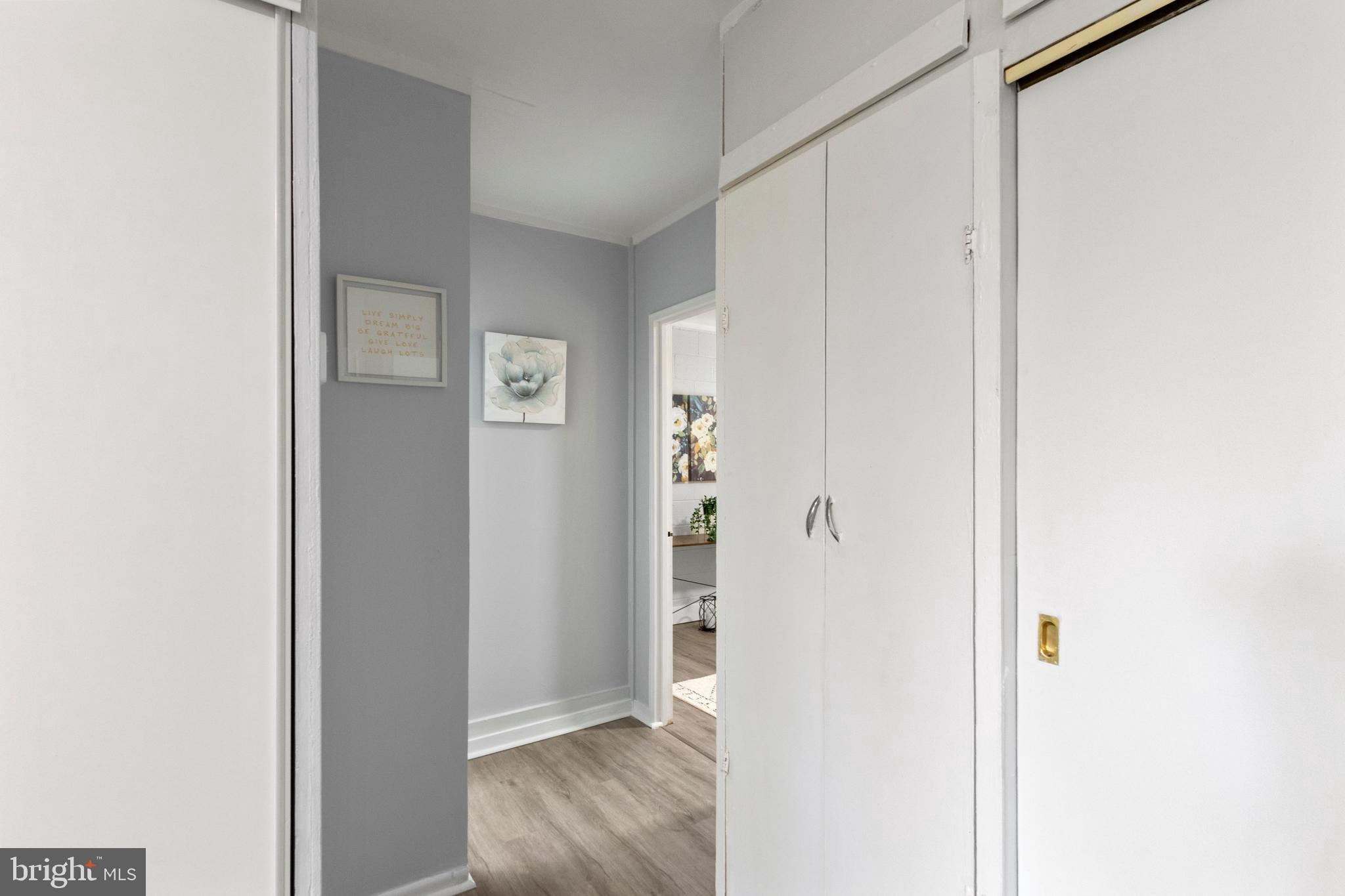 7626 Greenleaf Road Hyattsville, MD 20785 - Photo 21 of 33 Hall way