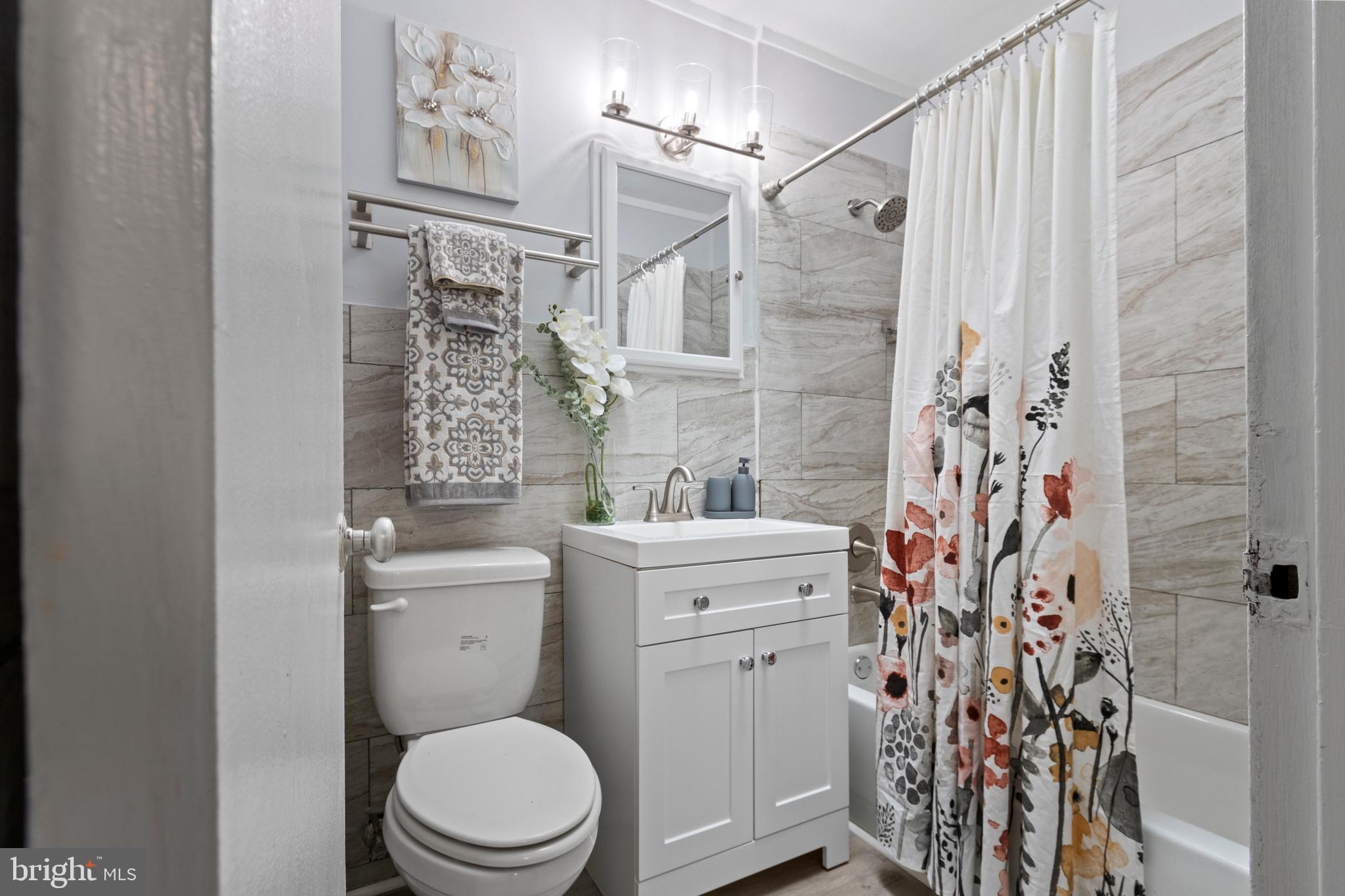 7626 Greenleaf Road Hyattsville, MD 20785 - Photo 27 of 33 Bathroom