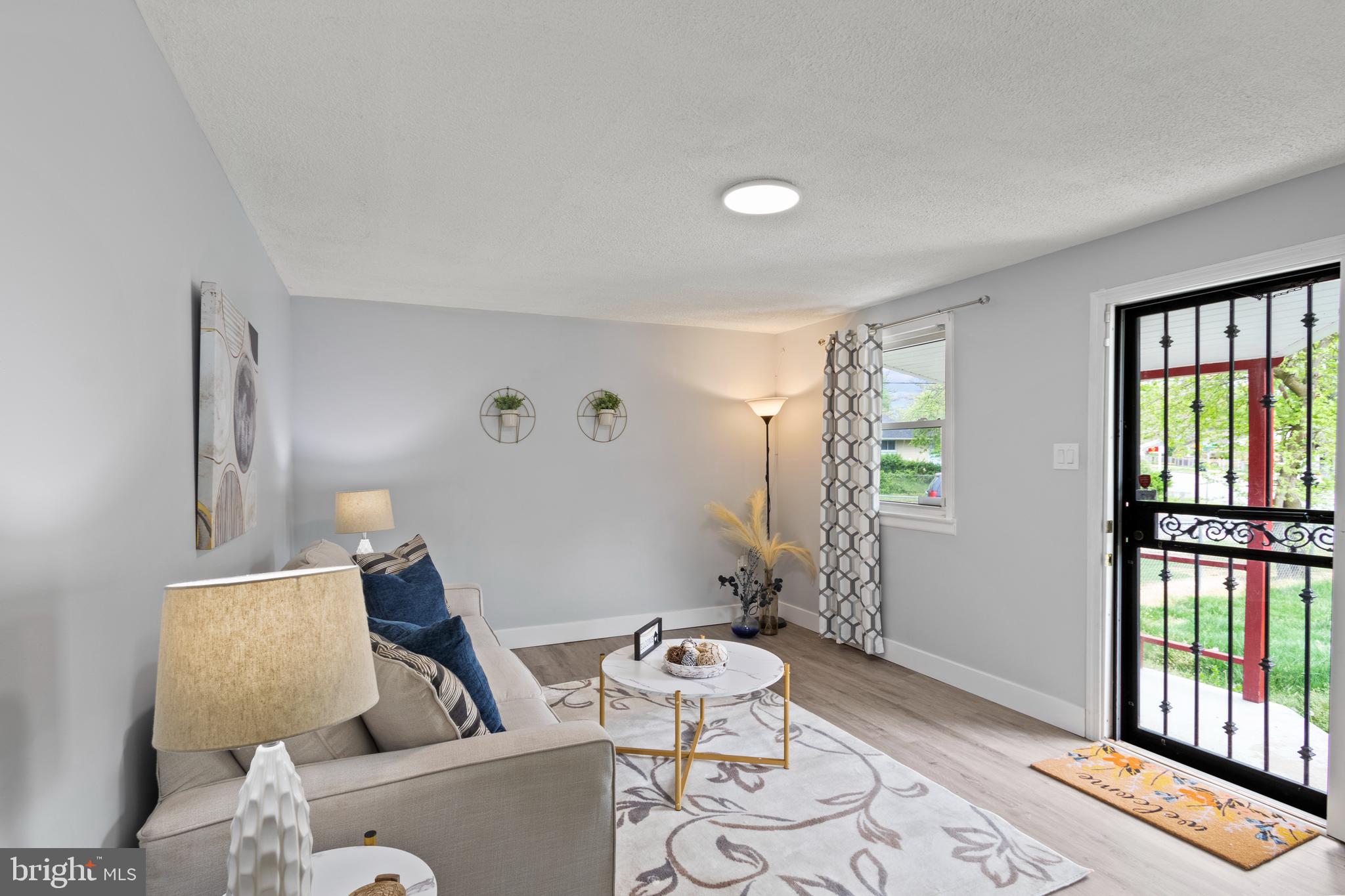 7626 Greenleaf Road Hyattsville, MD 20785 - Photo 5 of 33 Living room