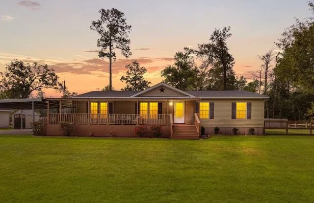 $162,500 | 2656 Dennis Street, Orange, TX 77632