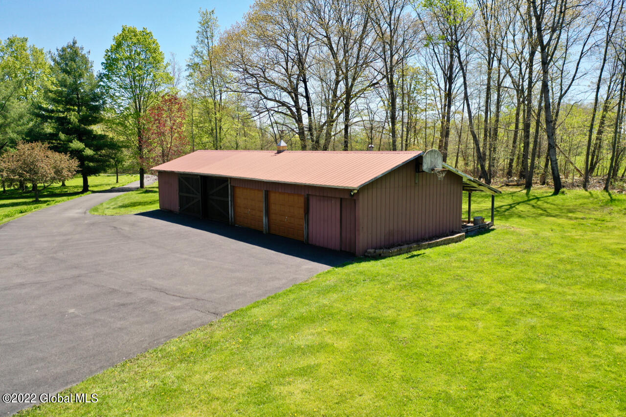 208 Ruhle Road South Malta, NY 12019 - Photo 41 of 50 8