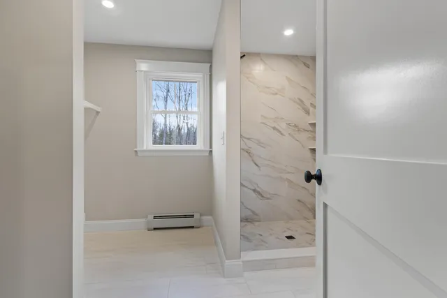 $765,000 | 1 Friendly Way, Windham, ME 04062