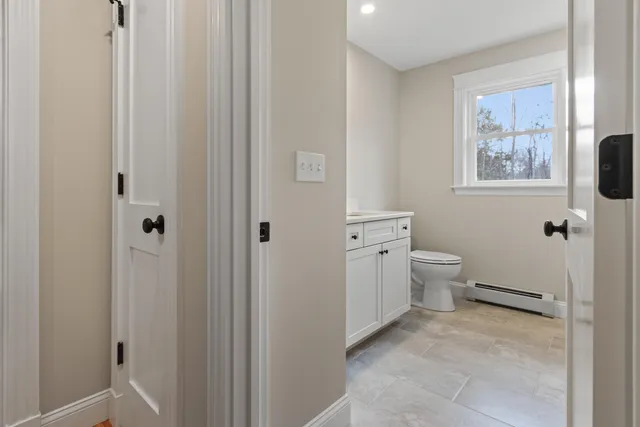 $765,000 | 1 Friendly Way, Windham, ME 04062