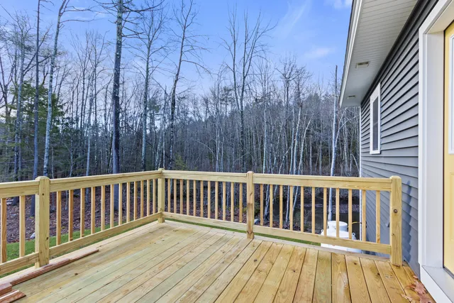 $765,000 | 1 Friendly Way, Windham, ME 04062