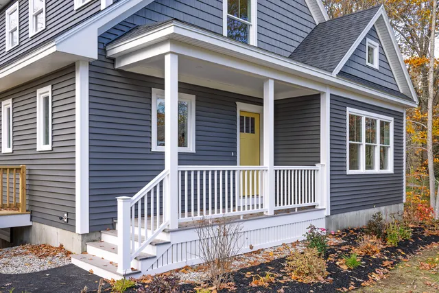 $765,000 | 1 Friendly Way, Windham, ME 04062