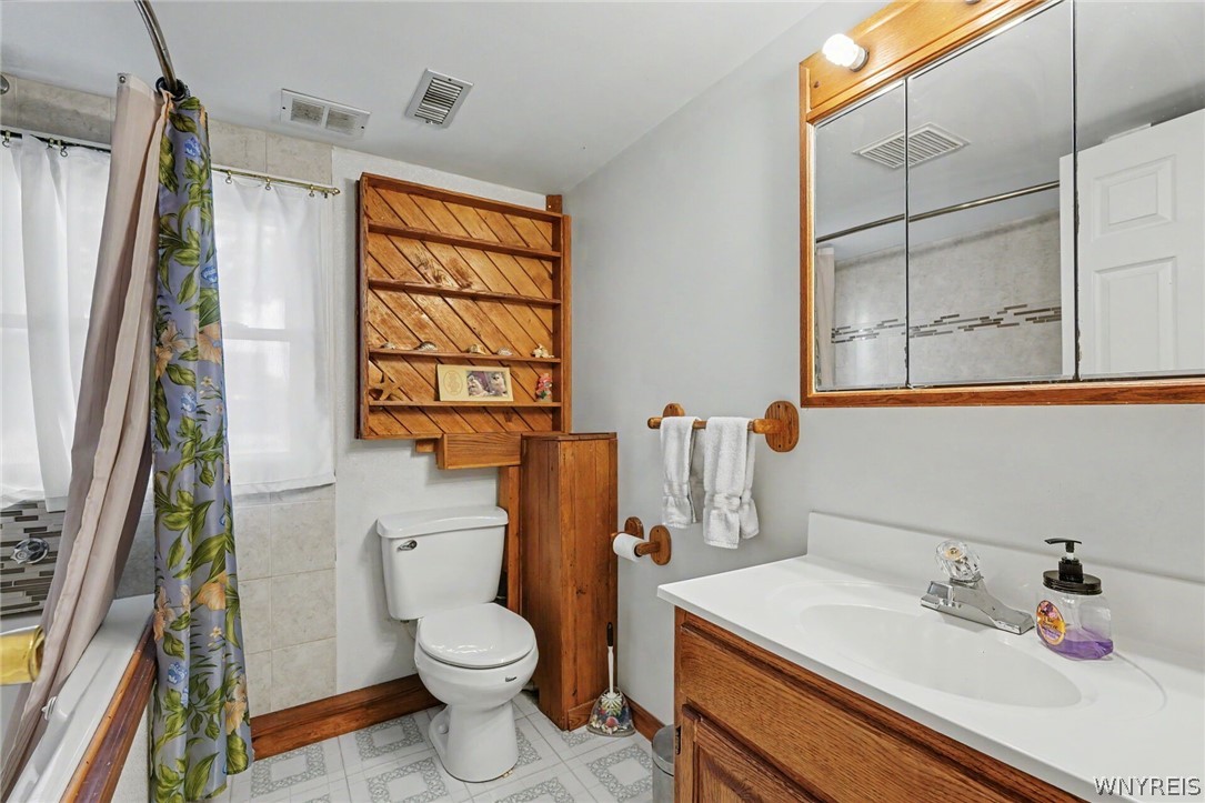 233 Dean Road Cheektowaga, NY 14043 - Photo 17 of 33