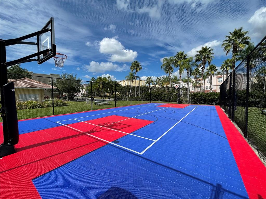 5049 Shoreway Loop, Unit 40601 Orlando, FL 32819 - Photo 20 of 28 a view of outdoor space