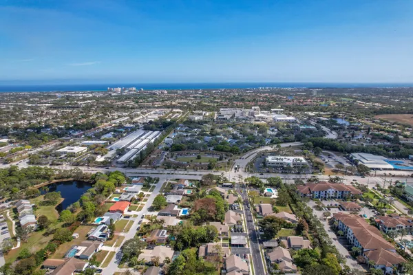$3,950 | 302 Summerwinds Lane, Jupiter, FL 33458