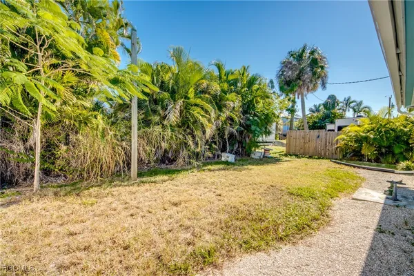 $299,000 | 2430 Orange Street, St. James City, FL 33956