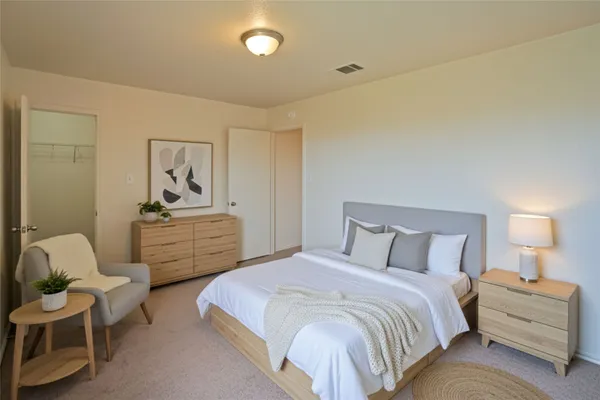 $1,800 | 714 Lavaca Loop, Elgin, TX 78621