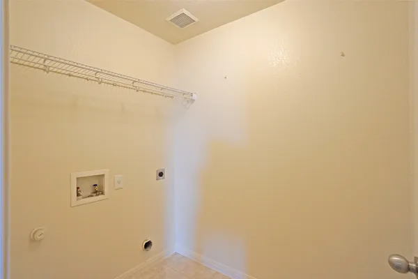 $1,800 | 714 Lavaca Loop, Elgin, TX 78621