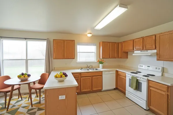 $1,800 | 714 Lavaca Loop, Elgin, TX 78621