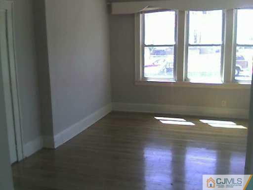 169 Rutgers Street New Brunswick, NJ 08901 - Photo 3 of 5 Gallery Image 3