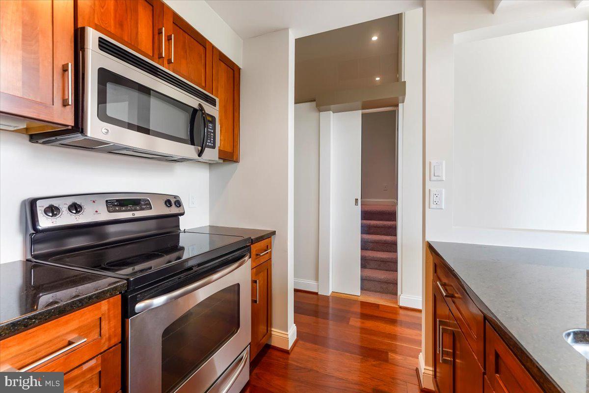 2429 Locust Street, Unit 306 Philadelphia, PA 19103 - Photo 15 of 37