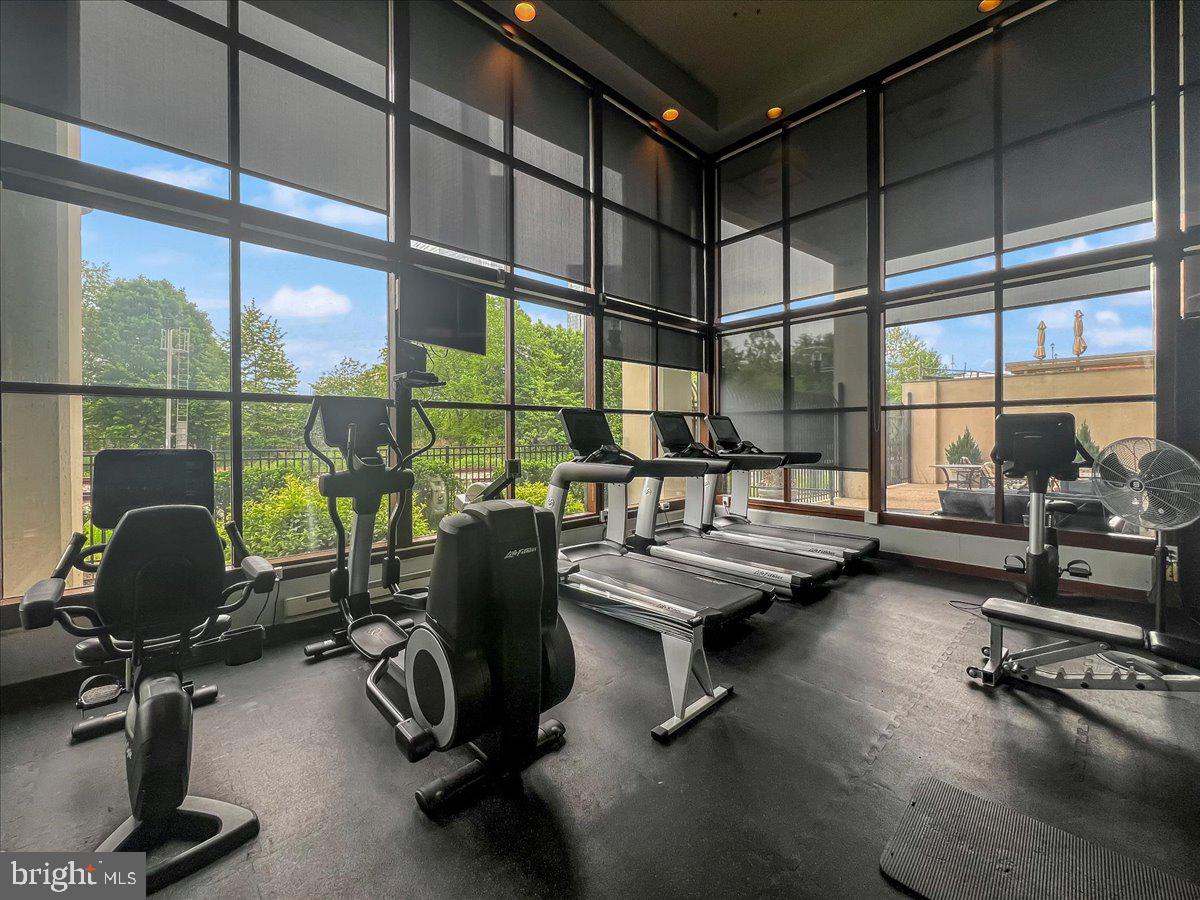 2429 Locust Street, Unit 306 Philadelphia, PA 19103 - Photo 28 of 37 Fitness room