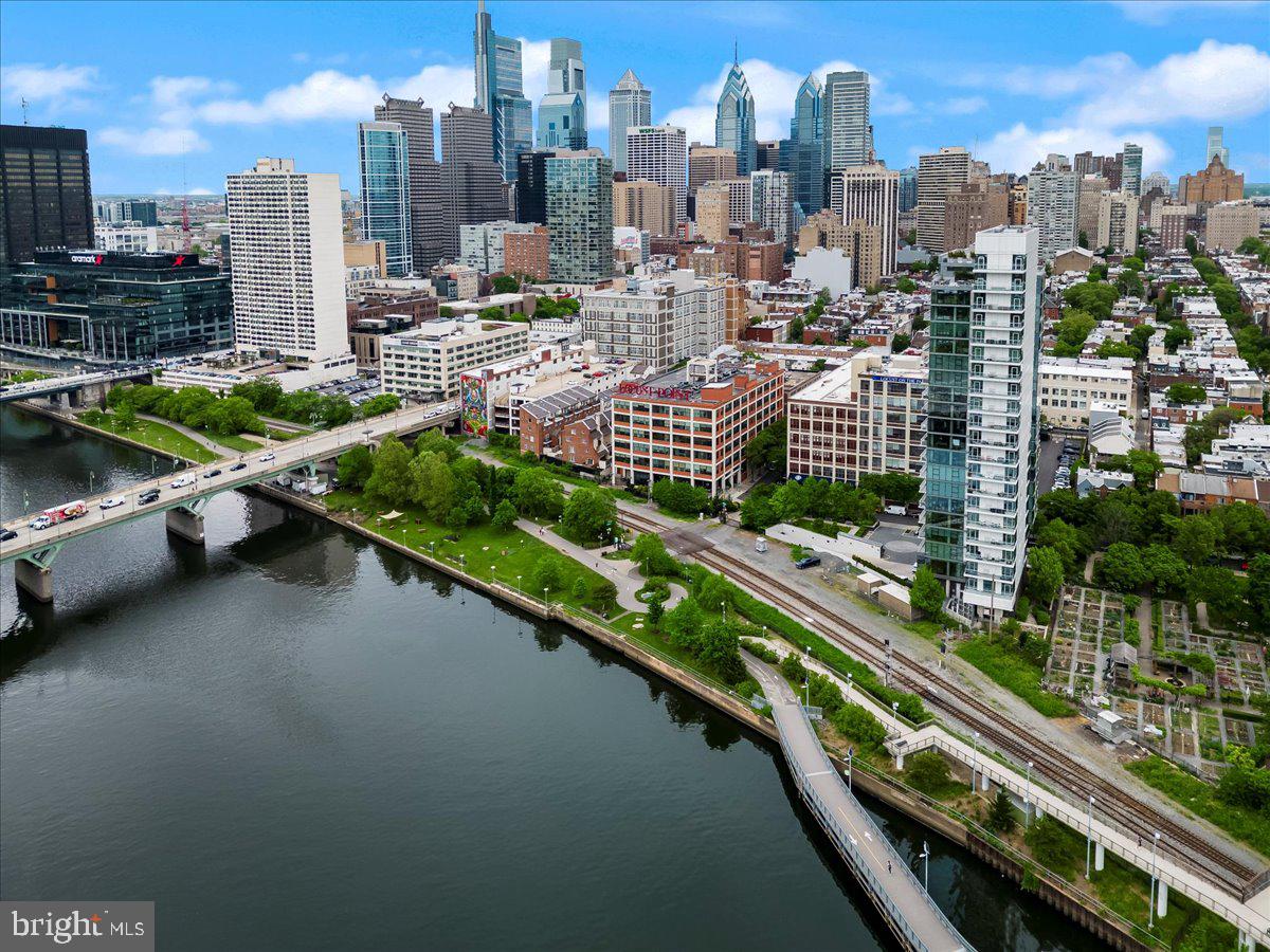 2429 Locust Street, Unit 306 Philadelphia, PA 19103 - Photo 33 of 37