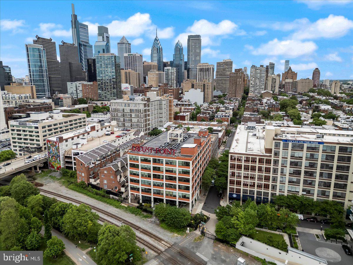 2429 Locust Street, Unit 306 Philadelphia, PA 19103 - Photo 34 of 37