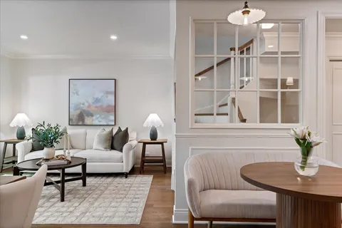 $1,199,000 | 1932 North Larrabee Street, Chicago, IL 60614