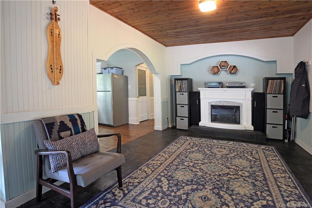 672 Monte Vista Road Candler, NC 28715 - Photo 14 of 17 Gallery Image 14