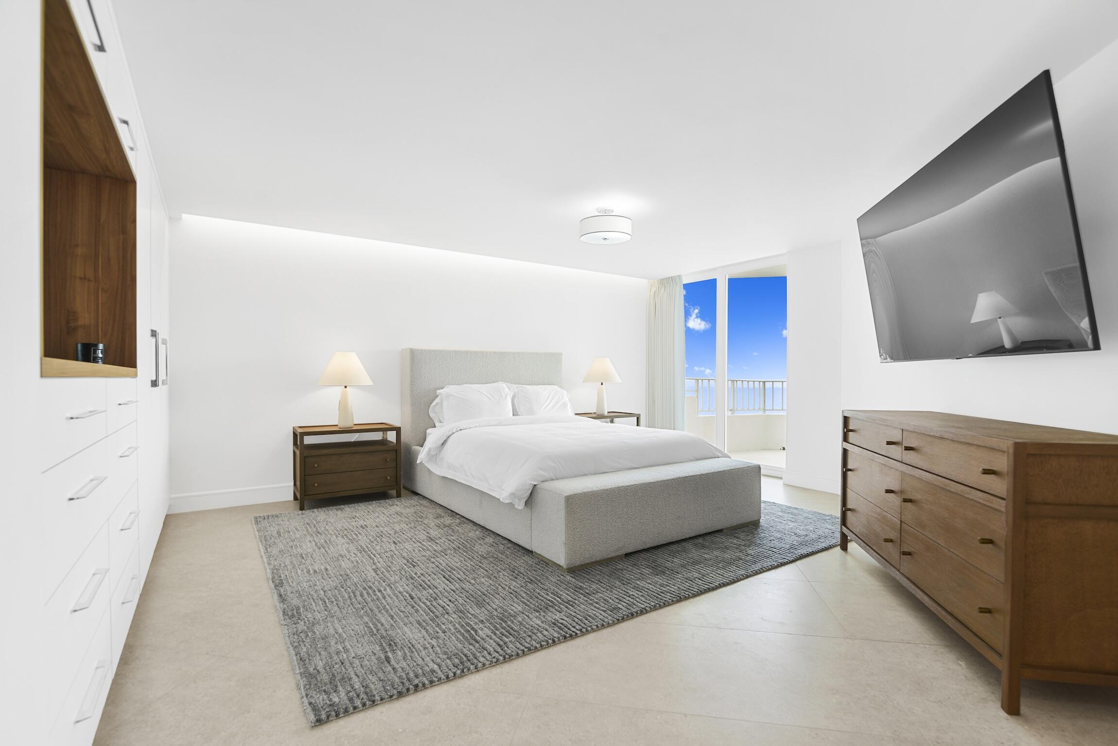 500 South Ocean Boulevard, Unit PH6 Boca Raton, FL 33432 - Photo 17 of 44 Guest Bedroom