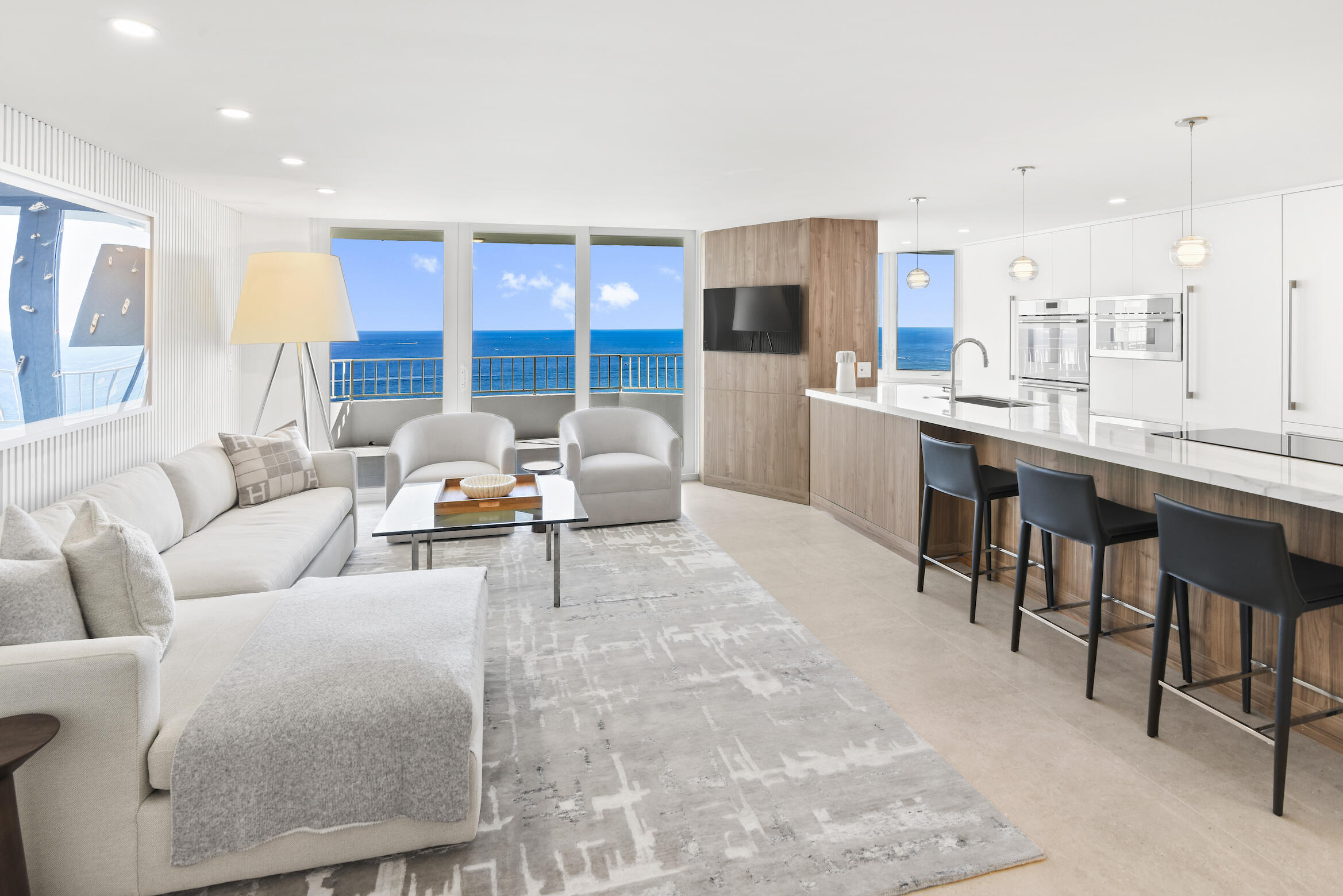 500 South Ocean Boulevard, Unit PH6 Boca Raton, FL 33432 - Photo 2 of 44 Living Room